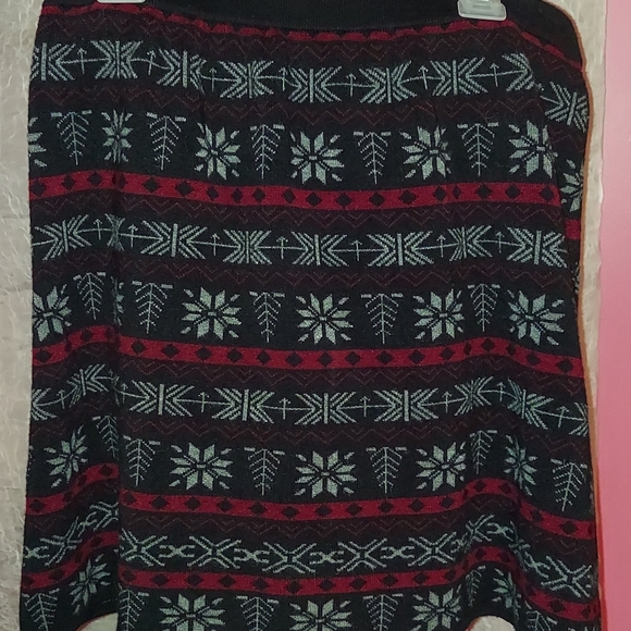 Cute Mini Knit Skirt from Joe B in a size Medium - Picture 6 of 6